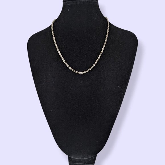 V. Liz Claiborne Rounded Link Rope Chain - Picture 2 of 6